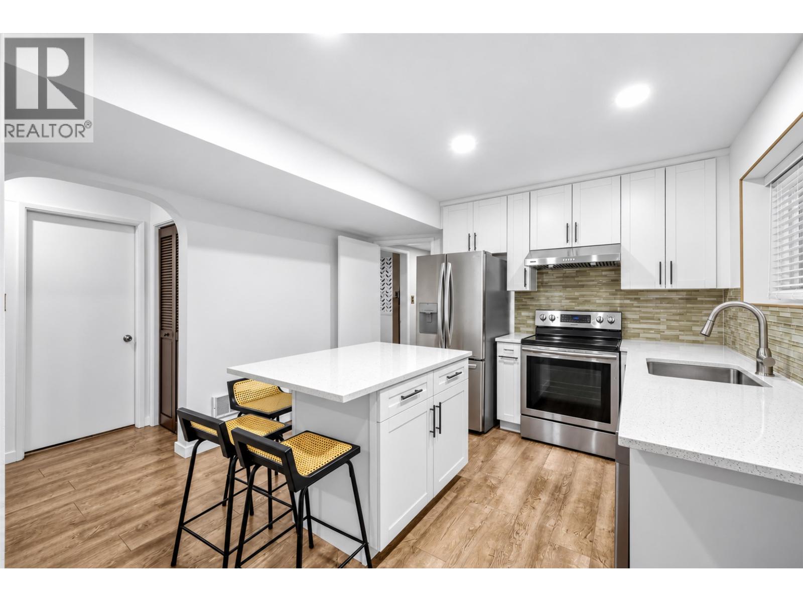 5478 HEATHDALE COURT
