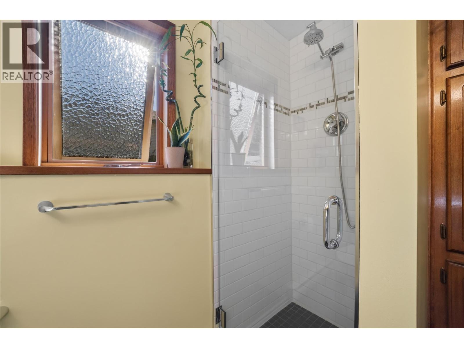 3331 Mcbride Road, Blind Bay, British Columbia  V0E 1H1 - Photo 54 - 10404312