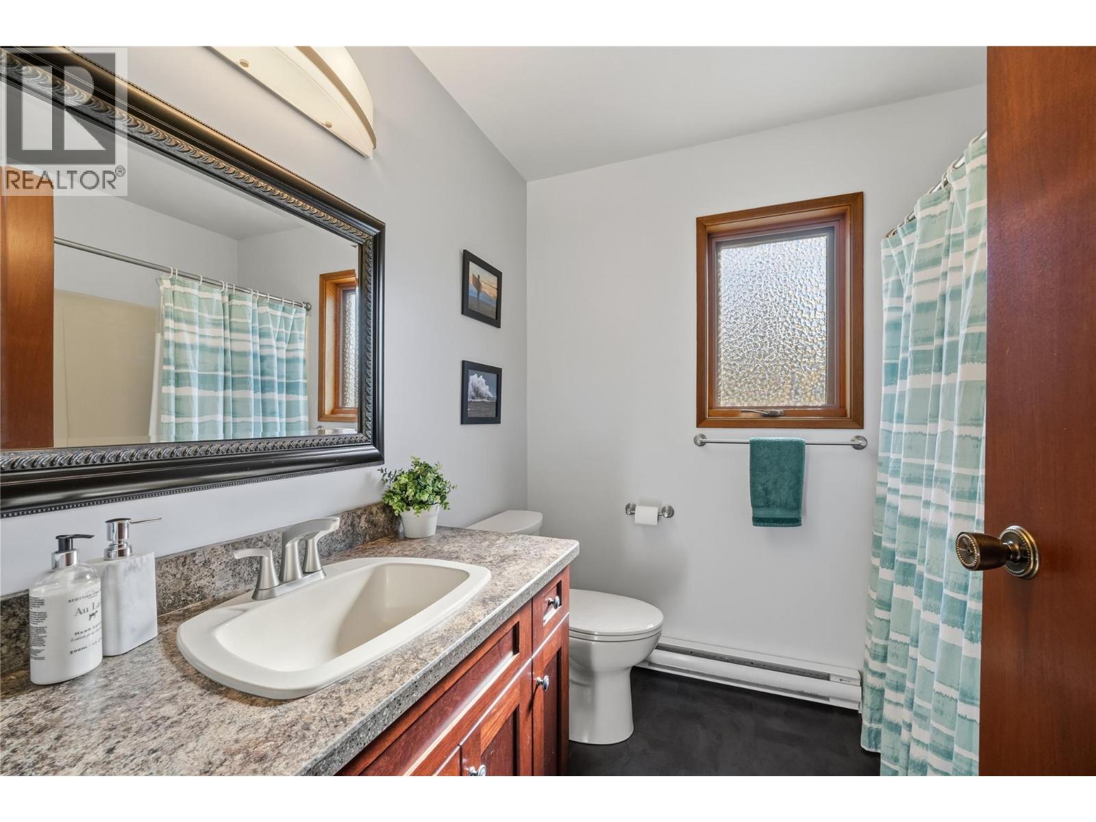 3331 Mcbride Road, Blind Bay, British Columbia  V0E 1H1 - Photo 37 - 10404312