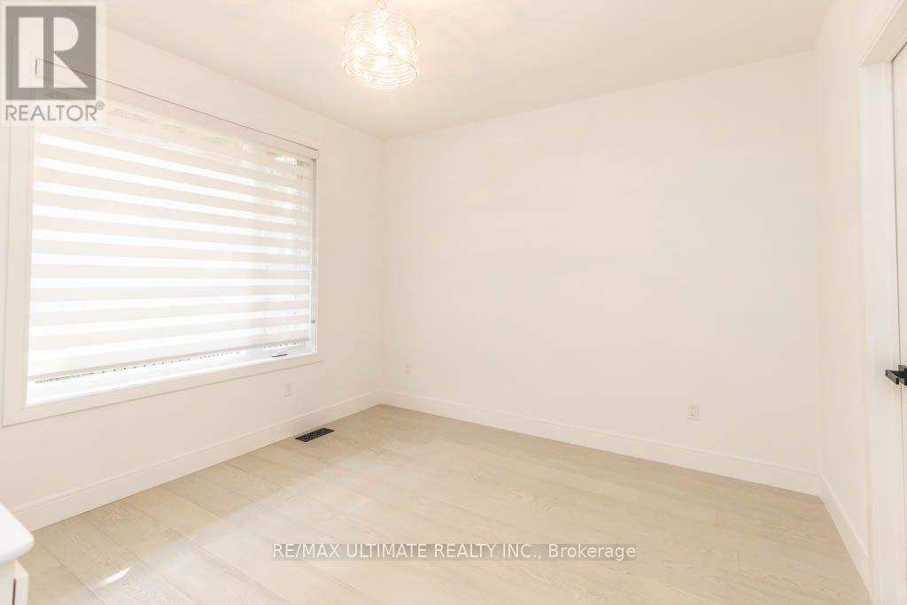 33 Flindon Road, Toronto, Ontario  M6M 1J1 - Photo 34 - W14125560