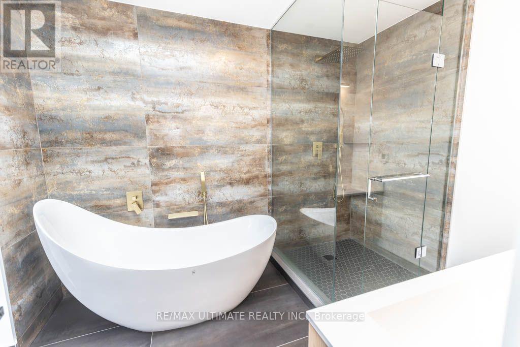 33 Flindon Road, Toronto, Ontario  M6M 1J1 - Photo 20 - W14125560