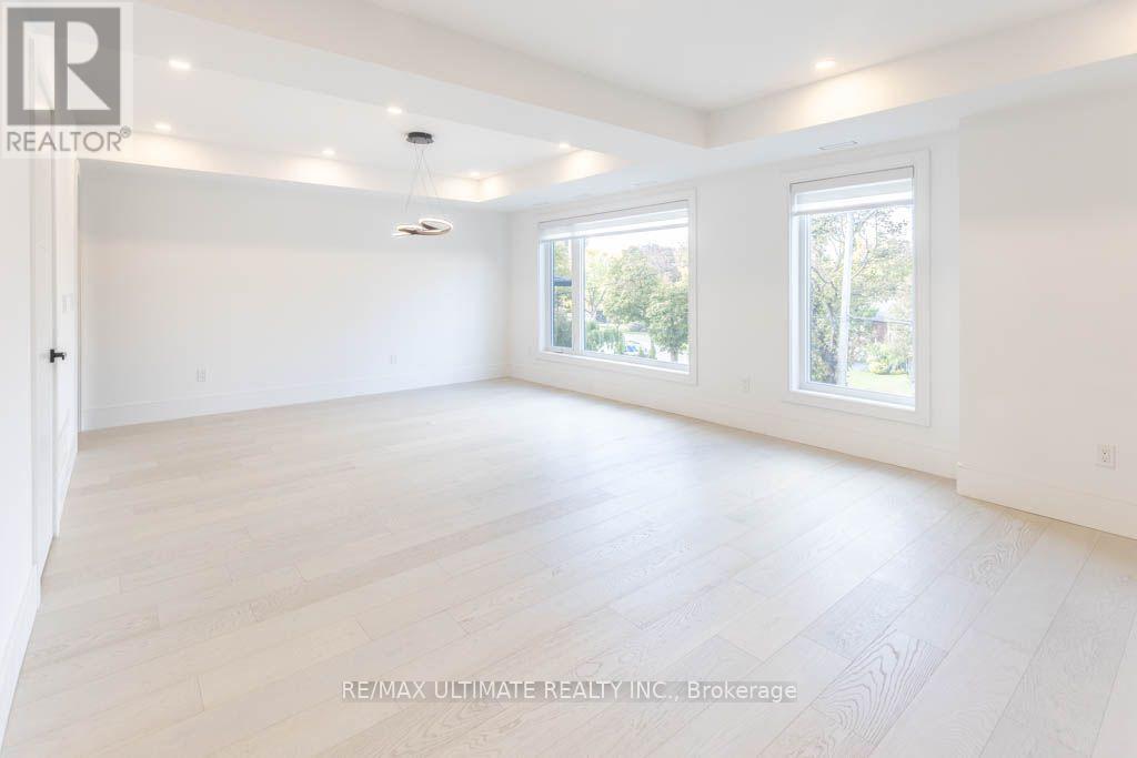 33 Flindon Road, Toronto, Ontario  M6M 1J1 - Photo 10 - W14125560