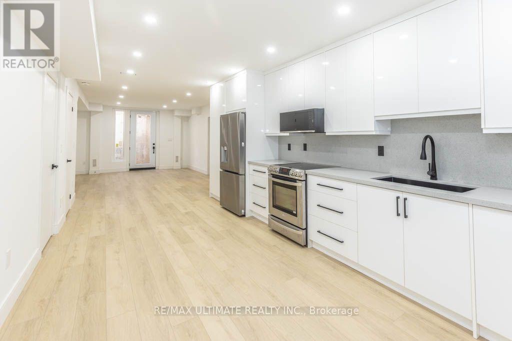 33 Flindon Road, Toronto, Ontario  M6M 1J1 - Photo 40 - W14125560