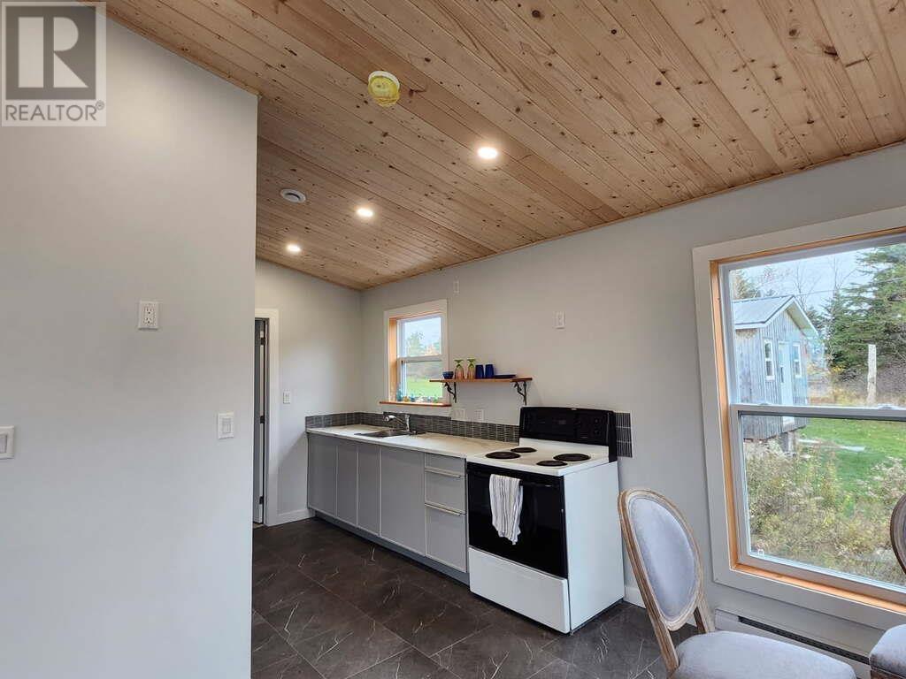 452 Rte 2, Souris West, Prince Edward Island  C0A 2B0 - Photo 13 - 202626863