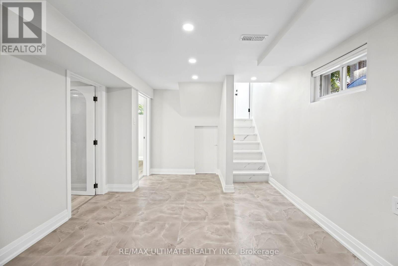 Bsmt - 38 Waterbury Drive, Toronto (Willowridge-Martingrove-Richview), Ontario  M9R 3X6 - Photo 3 - W14126524