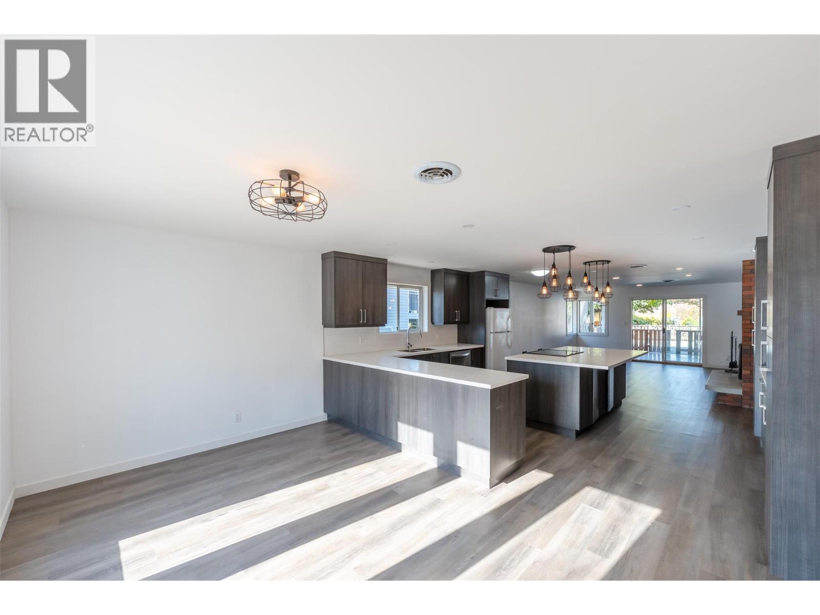 193 Greenwood Drive, Penticton, British Columbia  V2A 7P9 - Photo 8 - 10404662