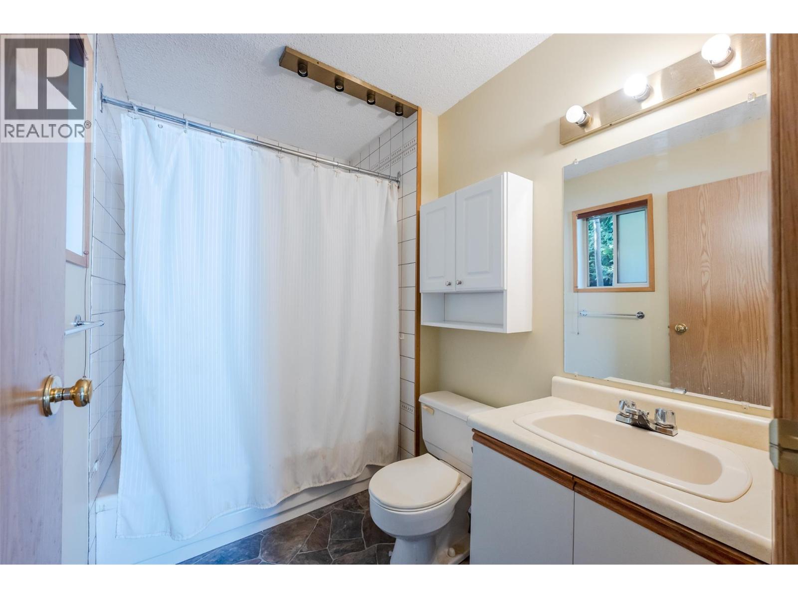 193 Greenwood Drive, Penticton, British Columbia  V2A 7P9 - Photo 34 - 10404662