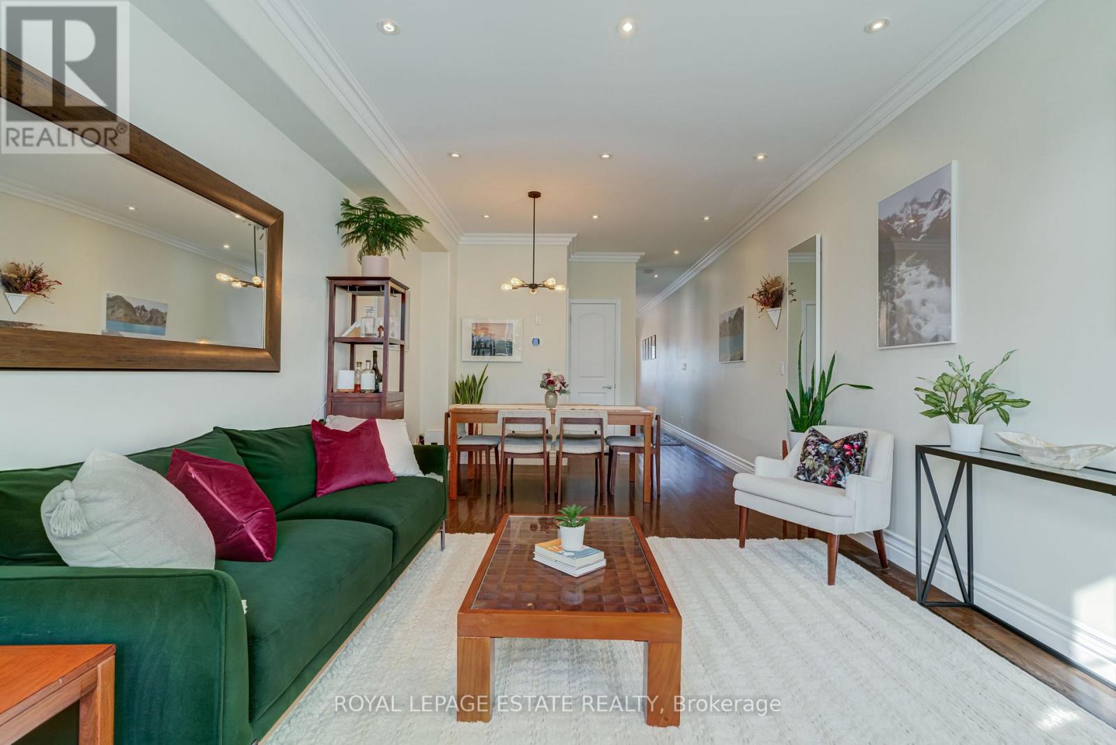 110a Holborne Avenue, Toronto, Ontario  M4C 2R4 - Photo 6 - E14119334