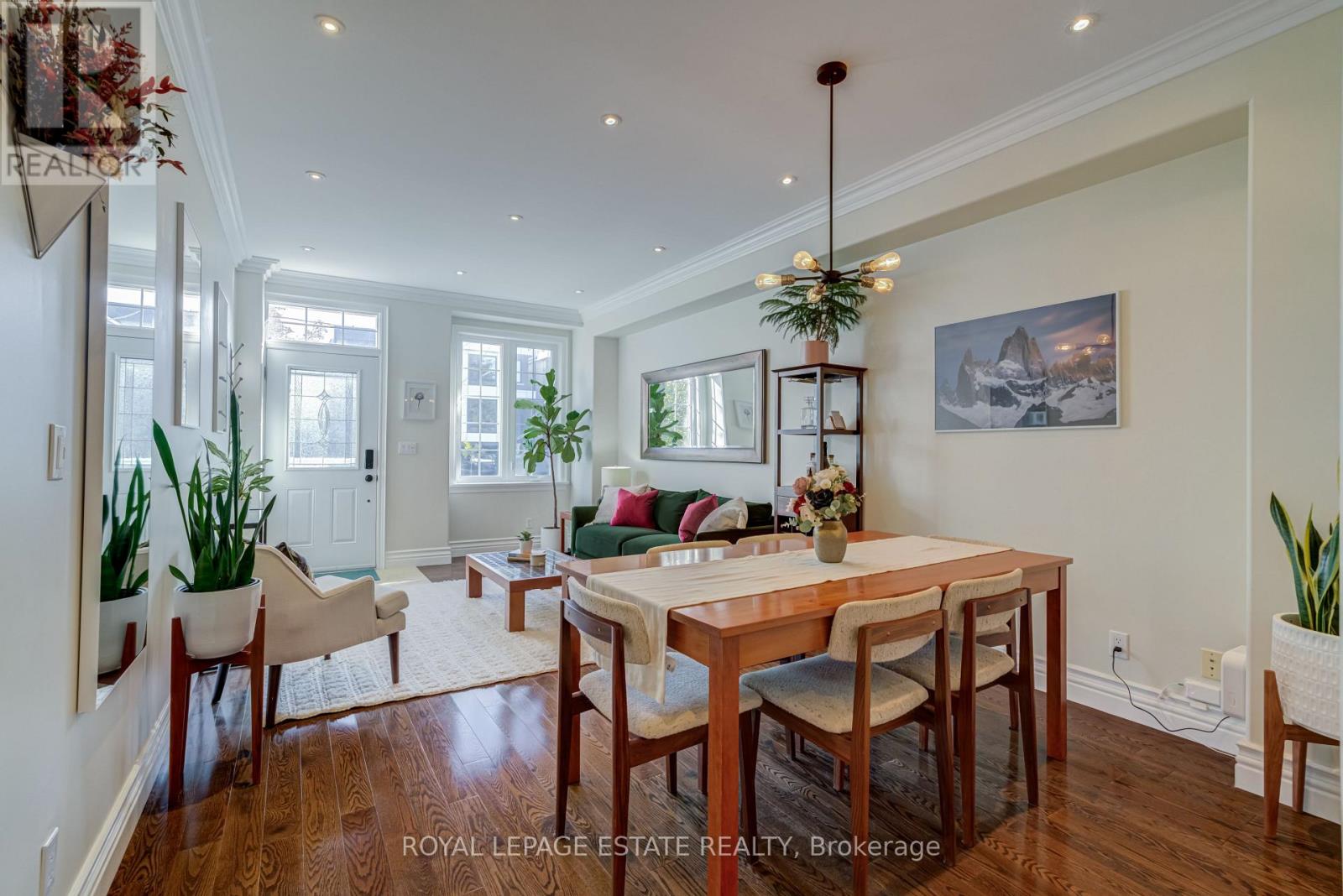110a Holborne Avenue, Toronto, Ontario  M4C 2R4 - Photo 9 - E14119334
