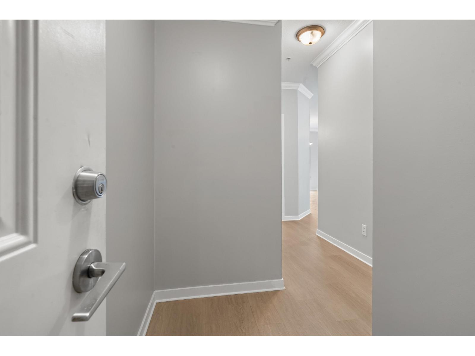 209 13277 108 Avenue, Surrey, British Columbia  V3T 0A9 - Photo 4 - R3179076