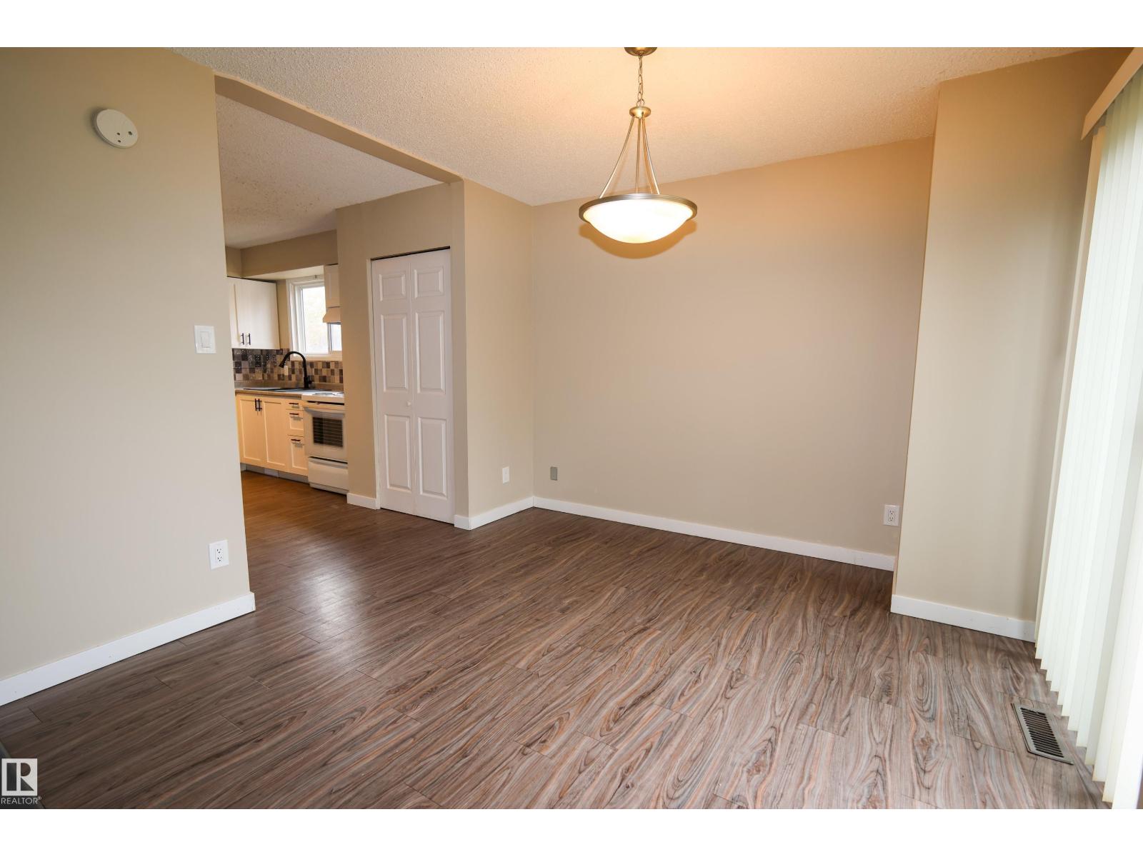 709 Grandin Dr, Morinville, Alberta  T8R 1P0 - Photo 6 - E4514599