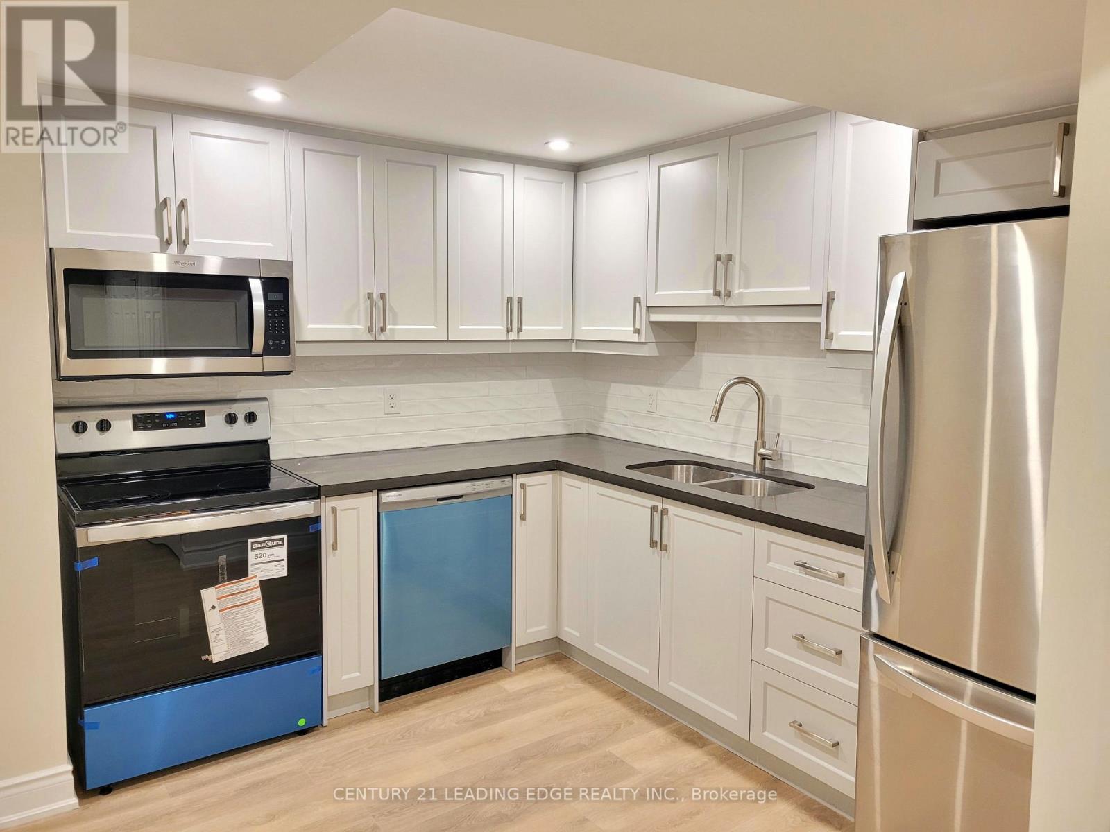 574 Strouds Lane, Pickering, Ontario  L1V 4S8 - Photo 14 - E14123552