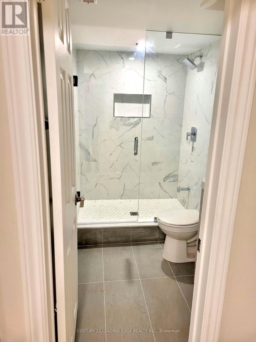 574 Strouds Lane, Pickering, Ontario  L1V 4S8 - Photo 5 - E14123552