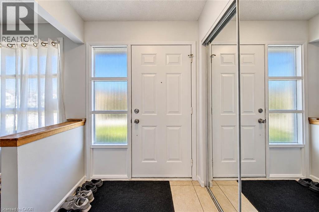 339 Westwood Drive, Kitchener, Ontario  N2M 2L3 - Photo 4 - 40874685