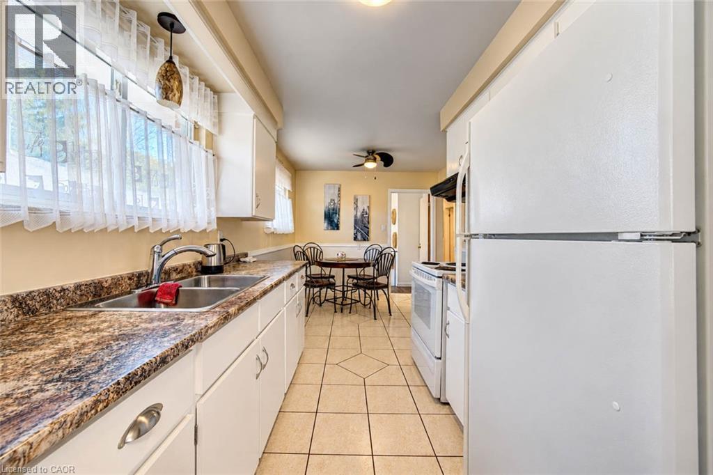 339 Westwood Drive, Kitchener, Ontario  N2M 2L3 - Photo 5 - 40874685