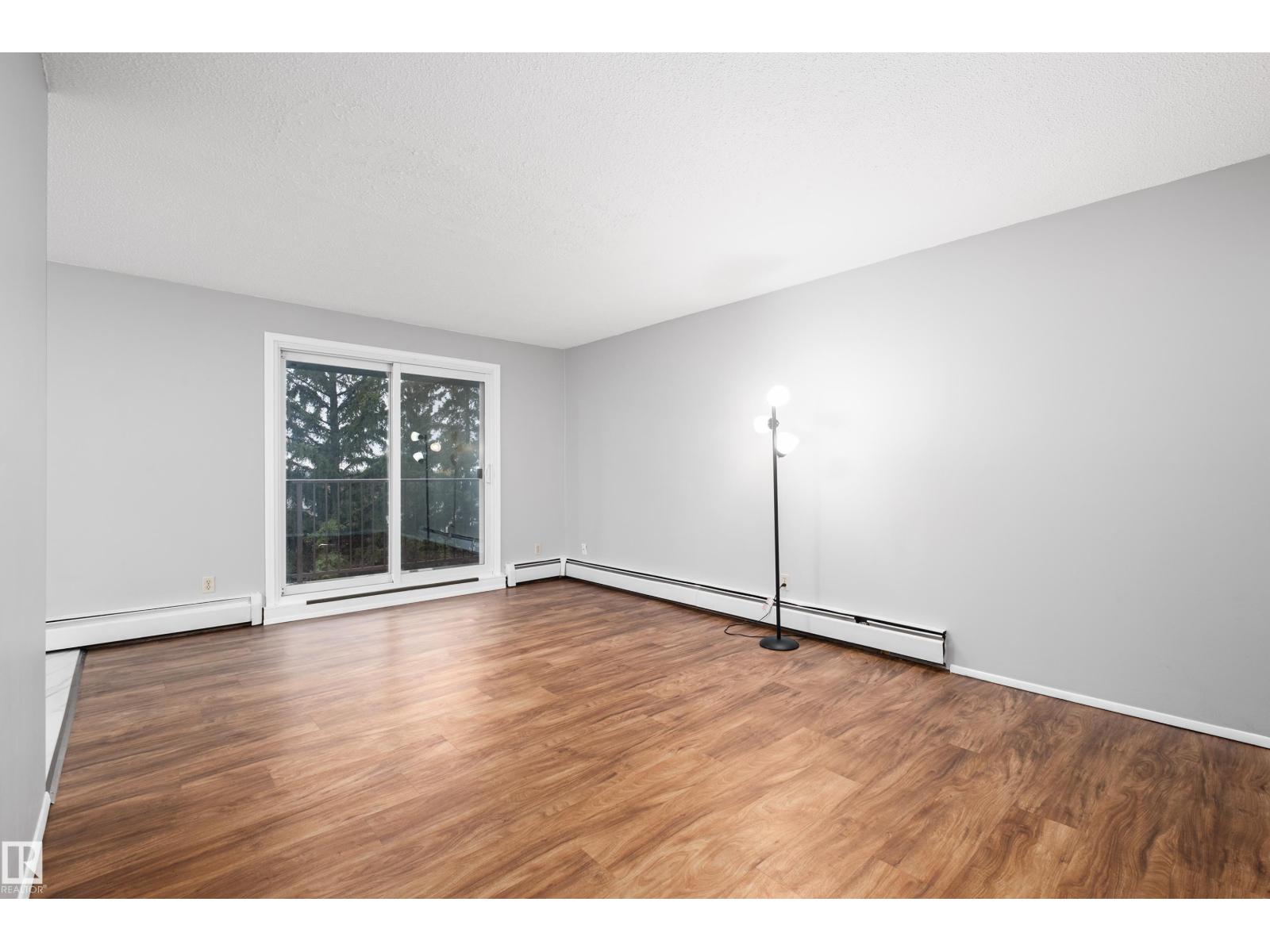 #202b 237 Woodvale Rd W NW, Edmonton, Alberta  T6L 1E5 - Photo 4 - E4514603