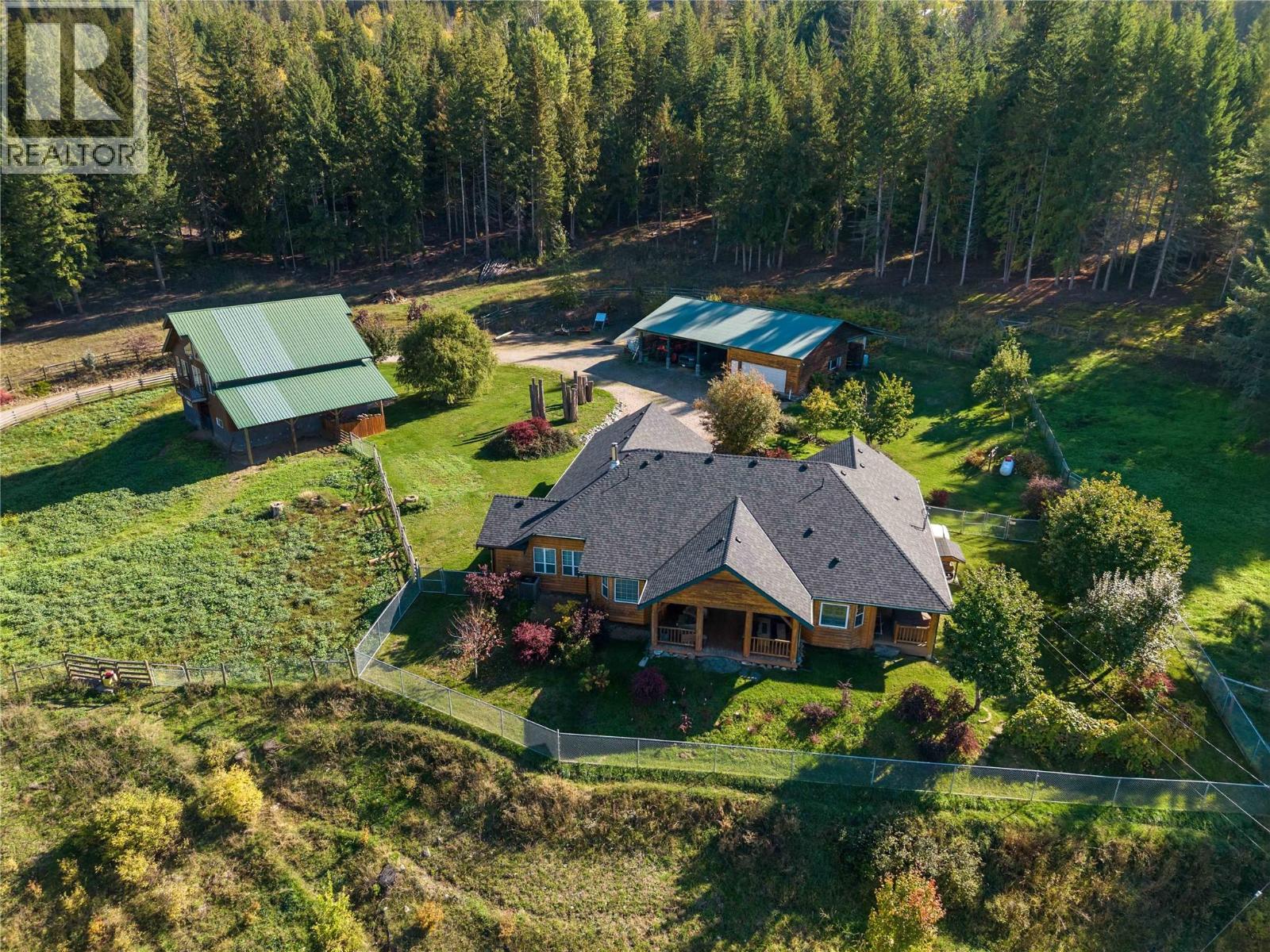 2321 Salo Road, Sorrento, British Columbia  V0E 2W1 - Photo 2 - 10404255
