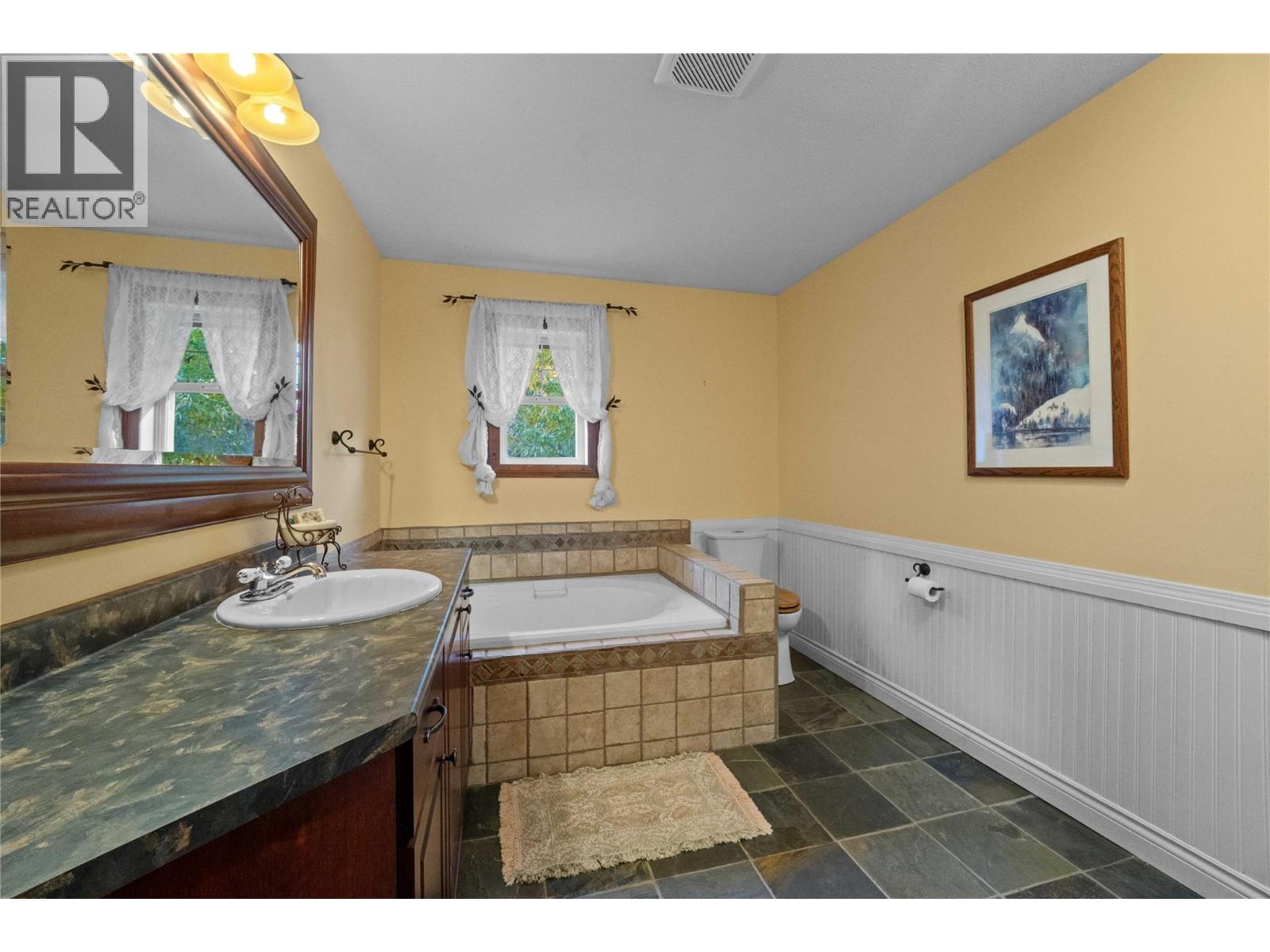 2321 Salo Road, Sorrento, British Columbia  V0E 2W1 - Photo 35 - 10404255
