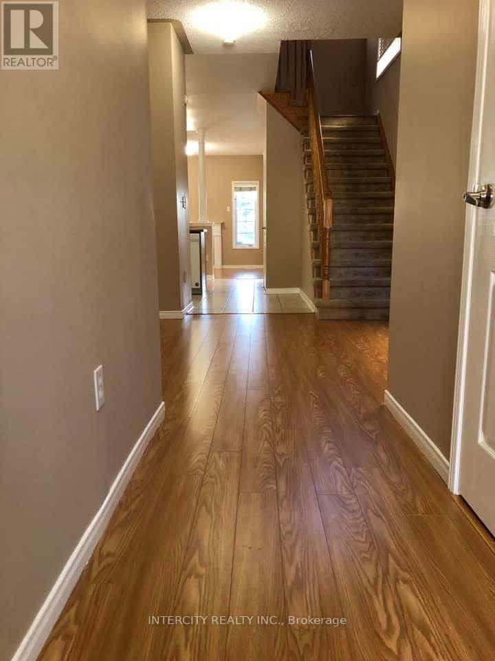4 Pennyroyal Crescent, Brampton, Ontario  L6S 6J8 - Photo 2 - W14126620