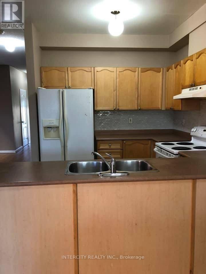 4 Pennyroyal Crescent, Brampton, Ontario  L6S 6J8 - Photo 3 - W14126620