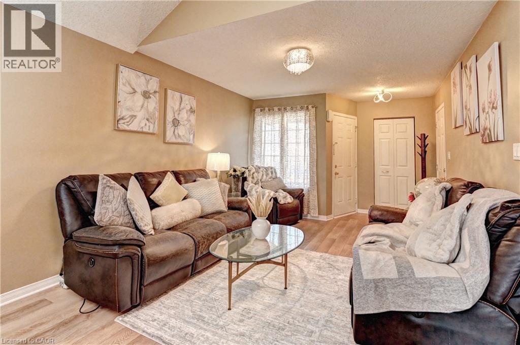 62 Fallowfield Drive, Kitchener, Ontario  N2C 2T3 - Photo 5 - 40874023