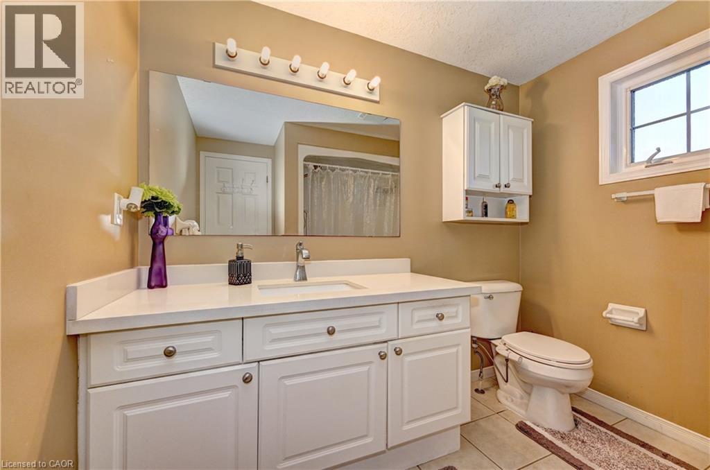 62 Fallowfield Drive, Kitchener, Ontario  N2C 2T3 - Photo 26 - 40874023