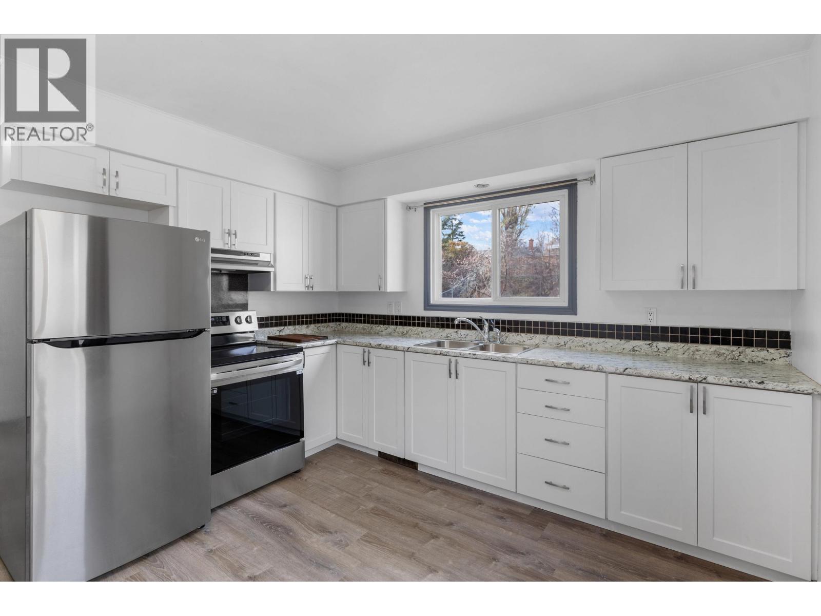 681 Ahbau Street, Prince George, British Columbia  V2M 3R8 - Photo 2 - R3179450