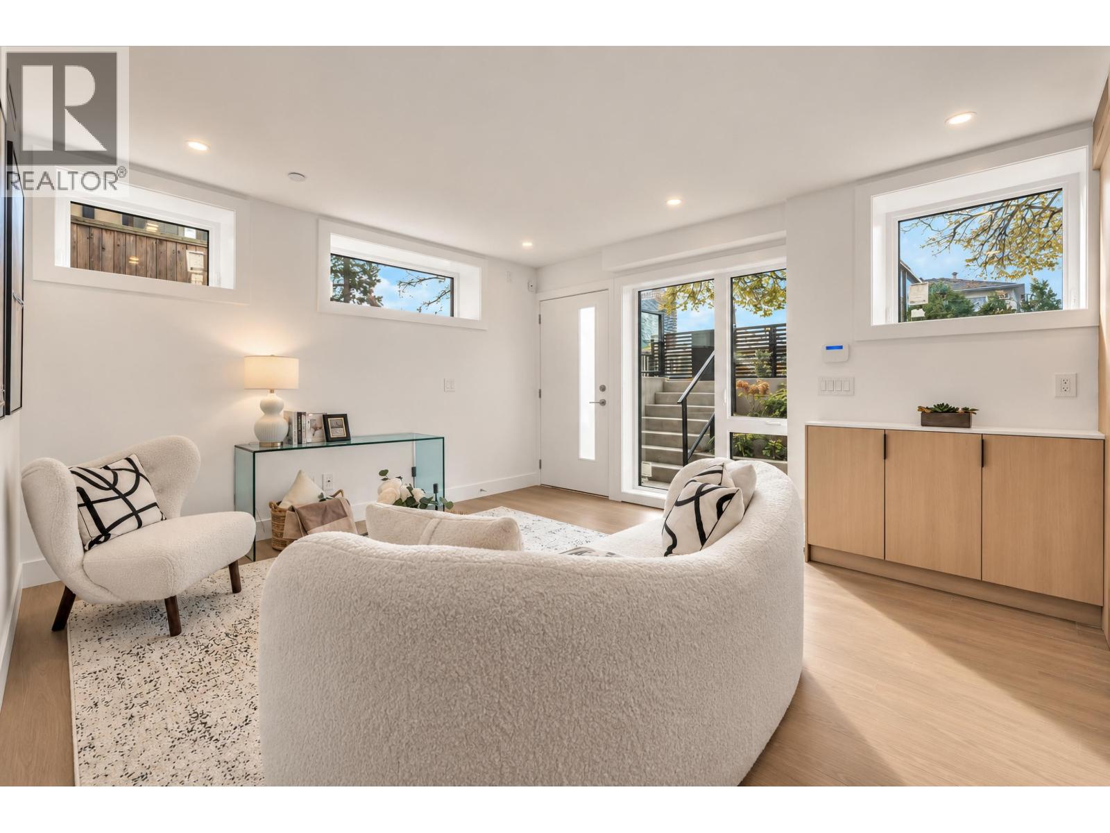 2 3391 Price Street, Vancouver, British Columbia  V5R 5P8 - Photo 6 - R3179366