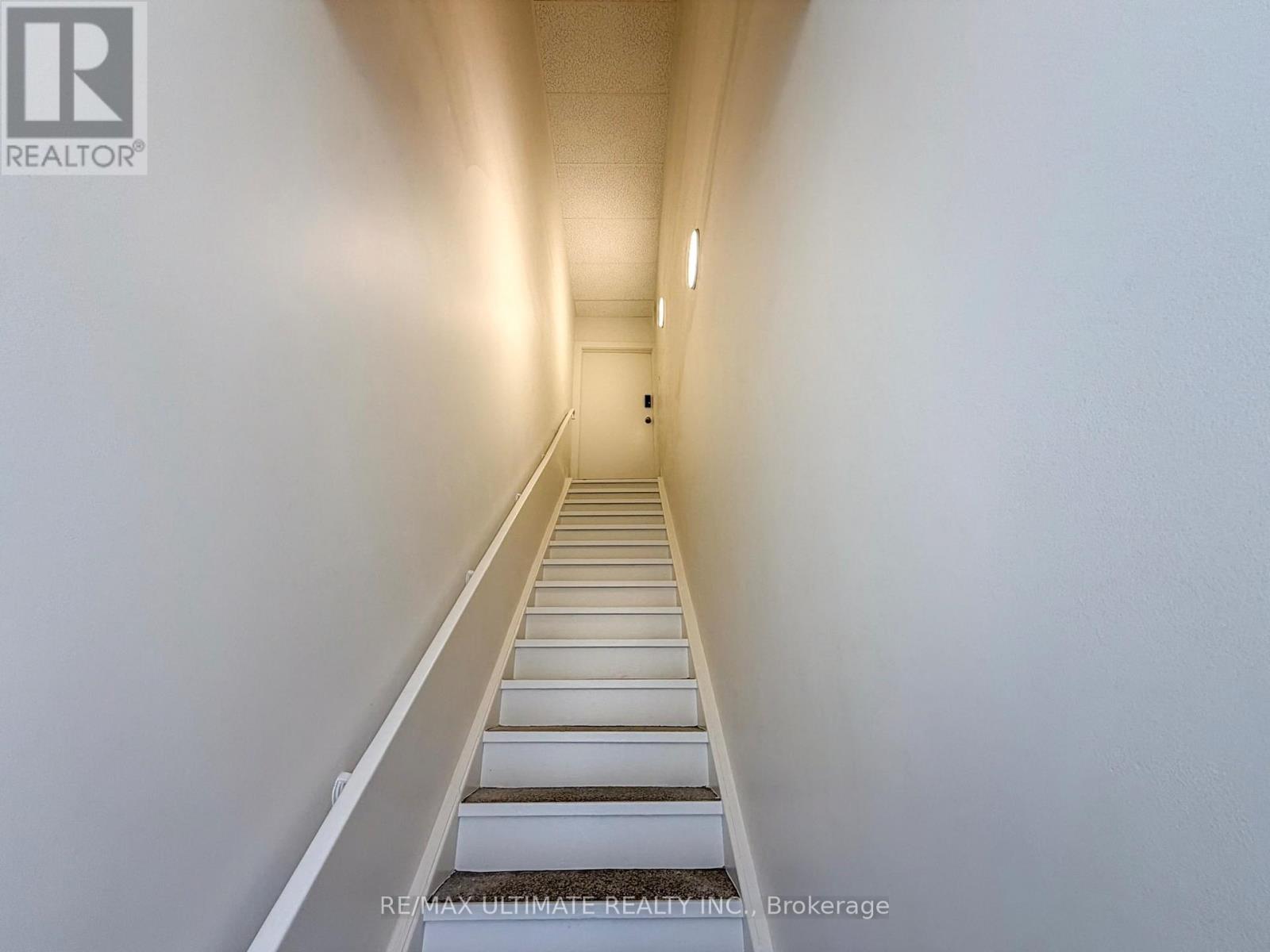 617a Bloor Street, Toronto, Ontario M6G 1K8 - Photo 2 - C14126678