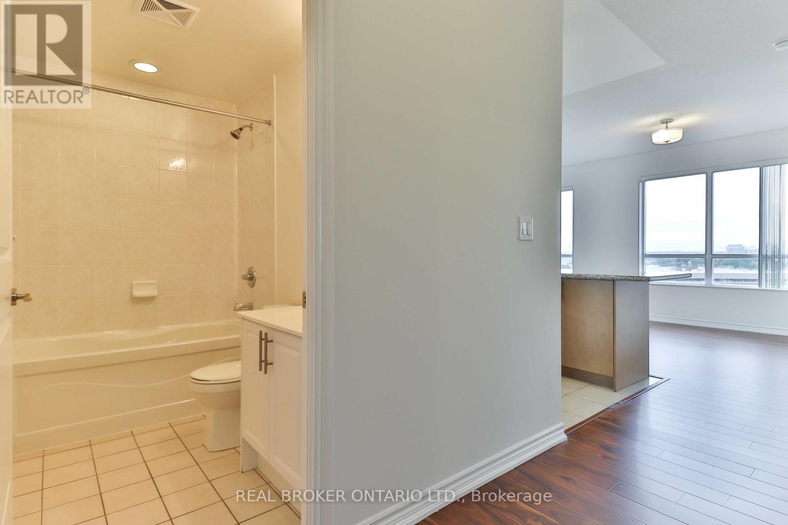 1505 - 135 Wynford Drive, Toronto (Banbury-Don Mills), Ontario  M3C 0J4 - Photo 2 - C14126696
