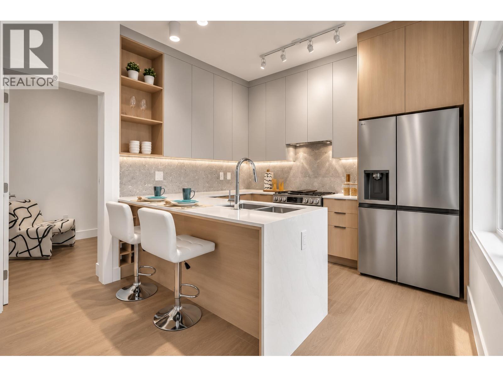 3 3391 Price Street, Vancouver, British Columbia V5R 5P8 - Photo 5 - R3179421