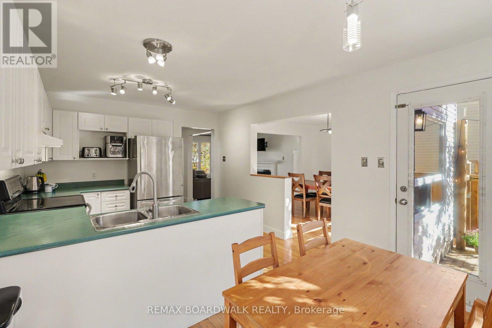 869 Clearcrest Crescent, Ottawa, Ontario  K4A 3G1 - Photo 13 - X14114472