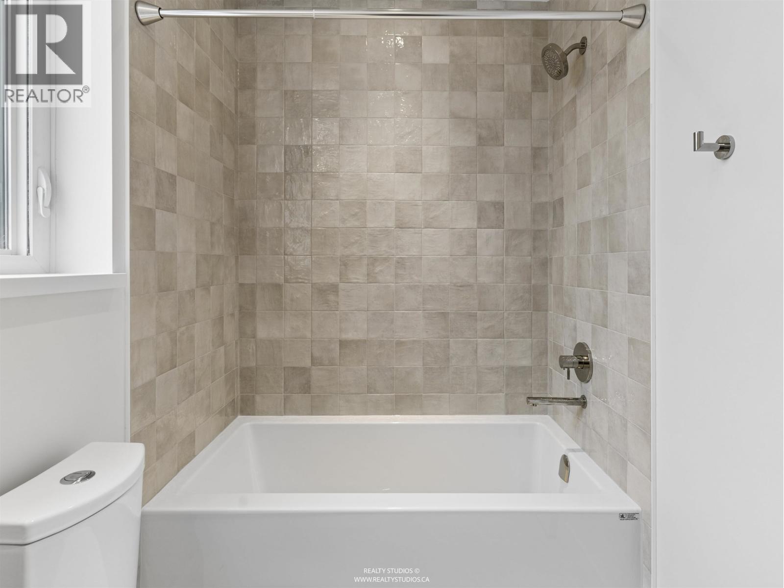 1 3058 W 34th Avenue, Vancouver, British Columbia  V6N 2K2 - Photo 17 - R3179452