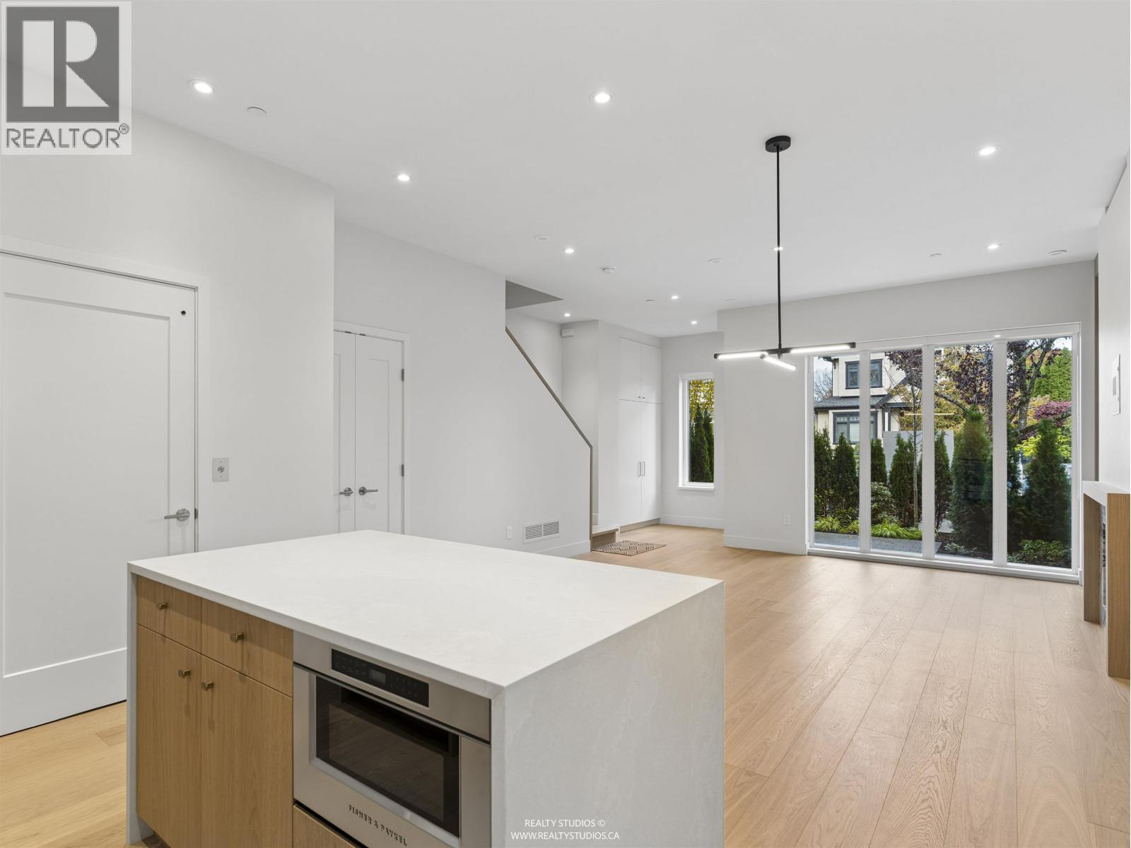 1 3058 W 34th Avenue, Vancouver, British Columbia  V6N 2K2 - Photo 6 - R3179452