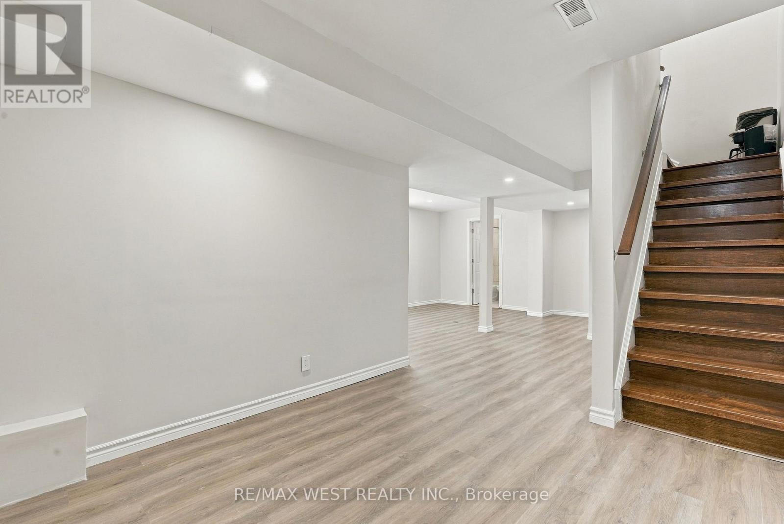 12 Waverly Street S, Oshawa (Vanier), Ontario  L1J 5T7 - Photo 23 - E14126712