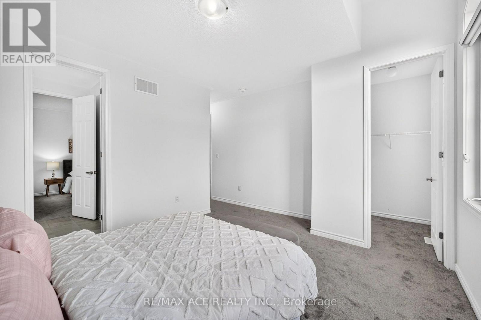 1408 Mockingbird Square, Pickering, Ontario  L1X 0N8 - Photo 36 - E14126720
