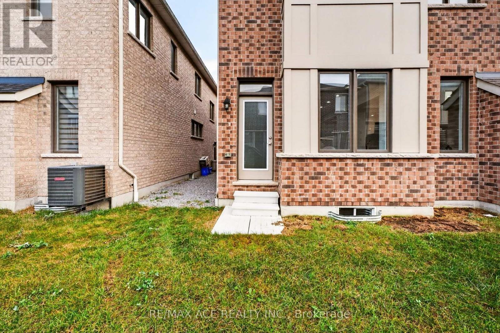1408 Mockingbird Square, Pickering, Ontario  L1X 0N8 - Photo 47 - E14126720