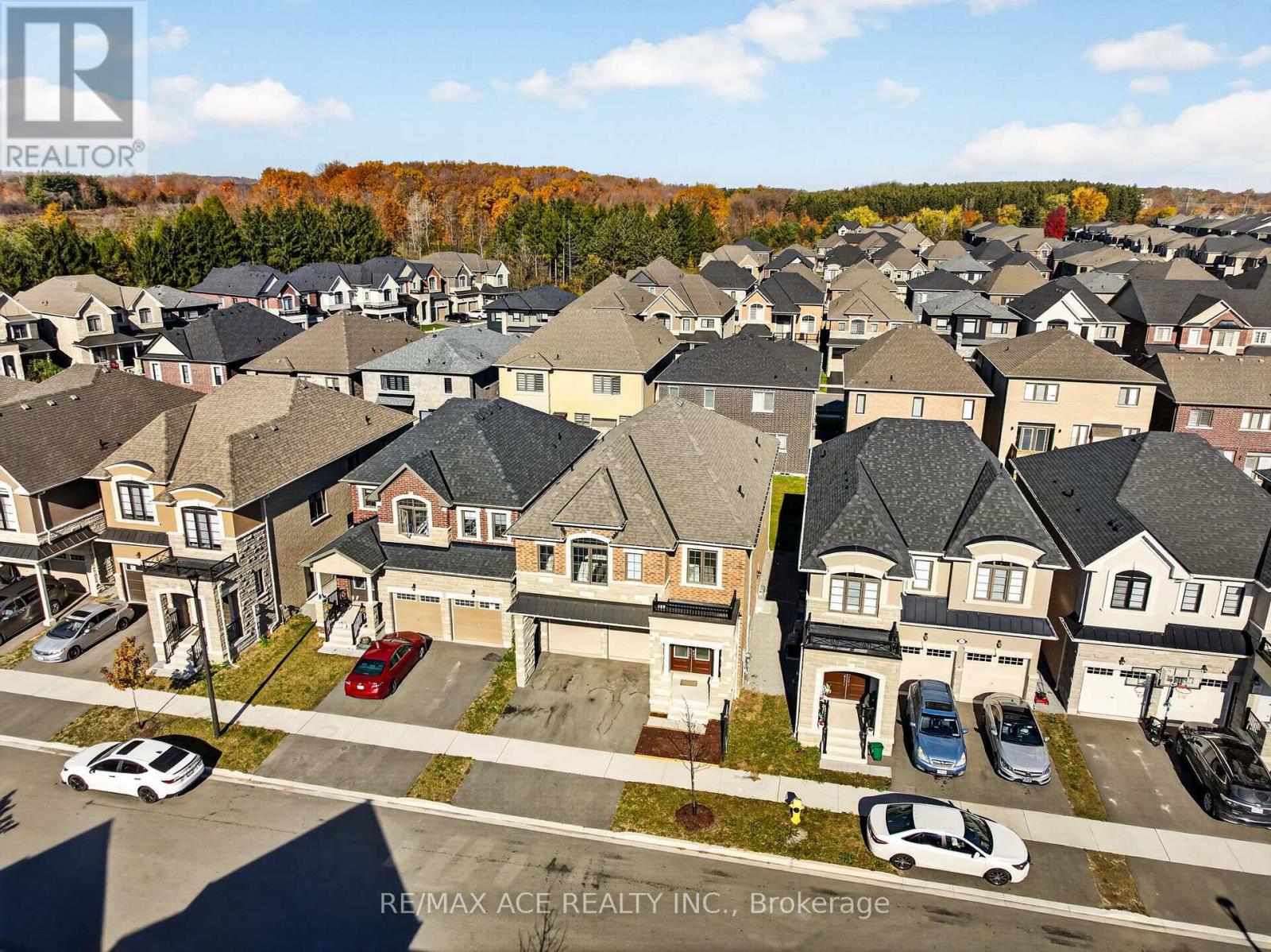 1408 Mockingbird Square, Pickering, Ontario  L1X 0N8 - Photo 5 - E14126720