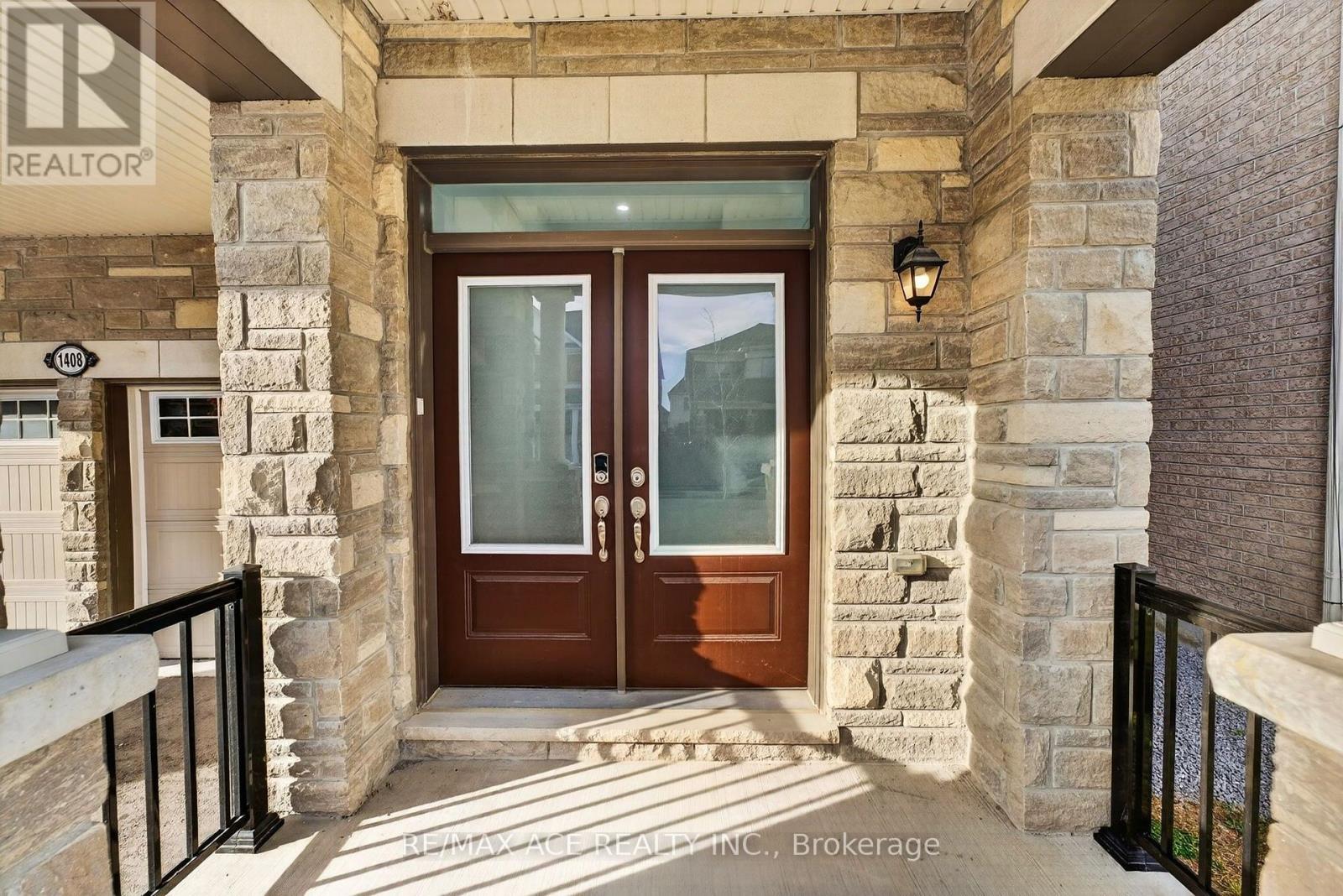 1408 Mockingbird Square, Pickering, Ontario  L1X 0N8 - Photo 8 - E14126720