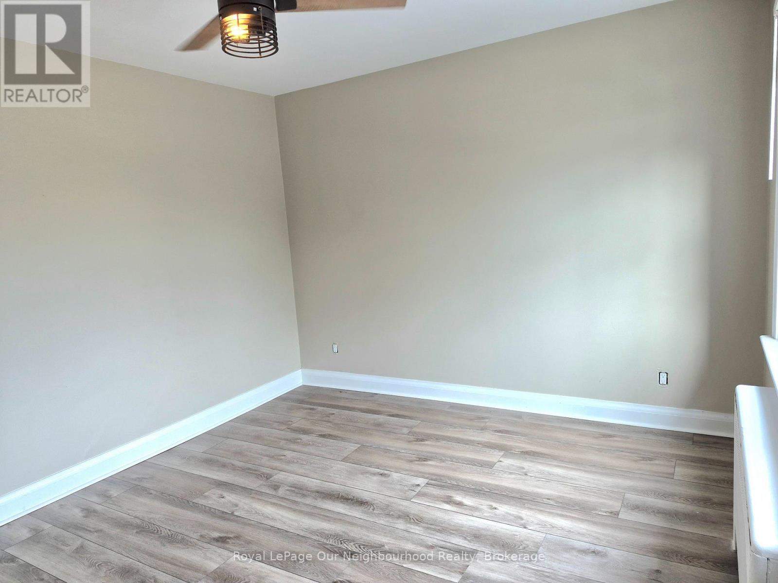 2 - 855 Simcoe Street N, Oshawa (Centennial), Ontario  L1G 4W1 - Photo 11 - E14126632