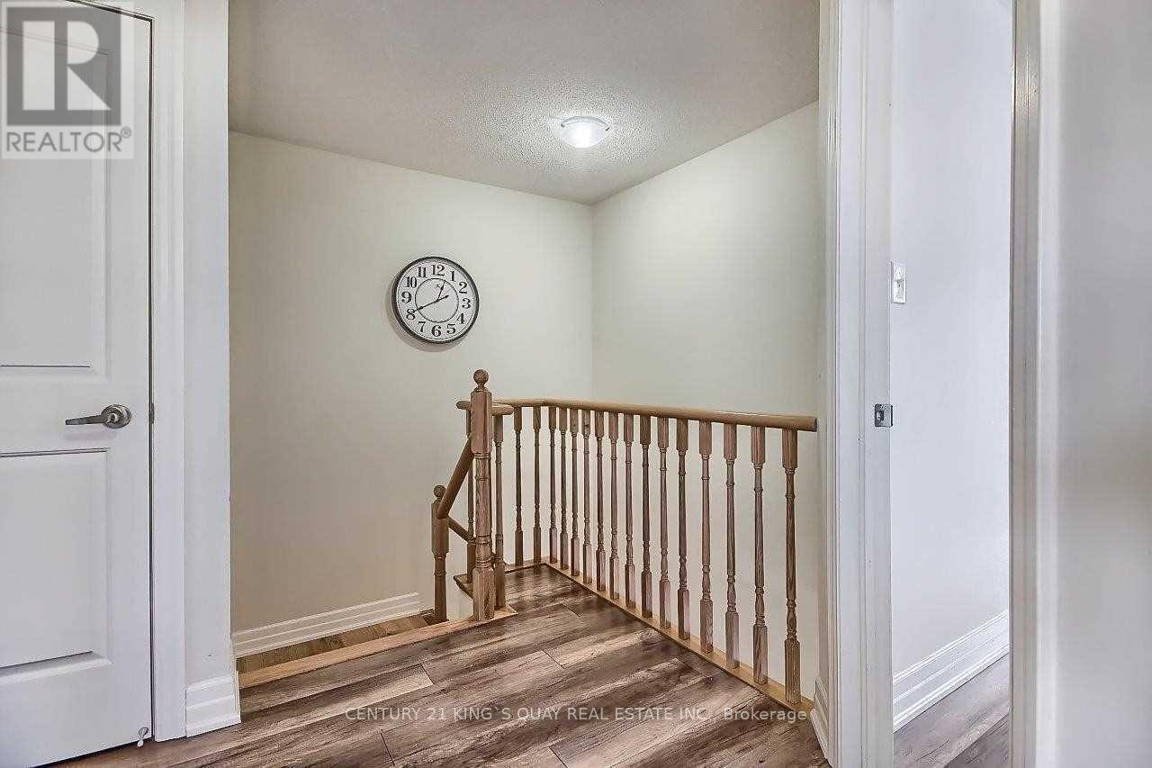 5 Bardawill Avenue, Georgina, Ontario  L4P 0E7 - Photo 7 - N14123512
