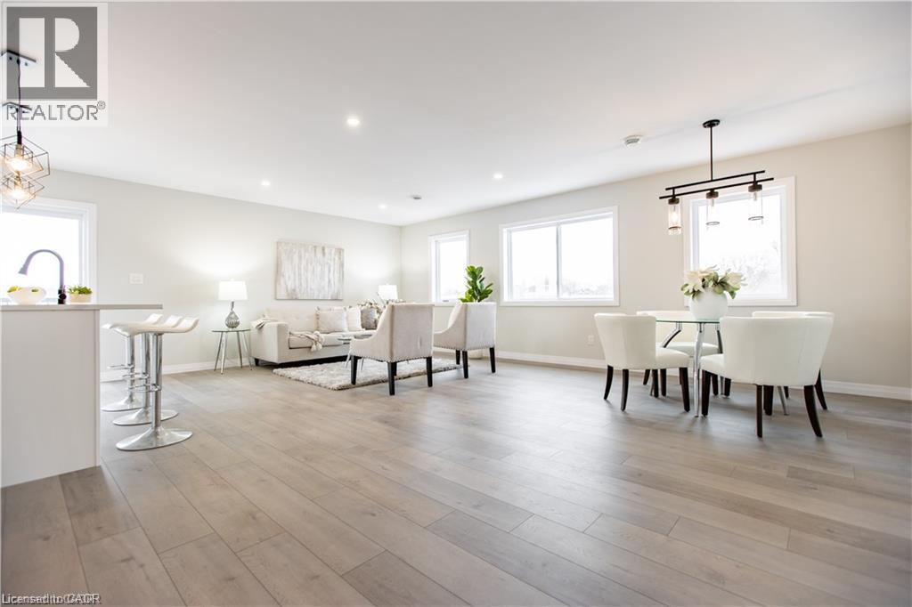 22 Hincks Street, New Hamburg, Ontario  N3A 2A3 - Photo 4 - 40874838