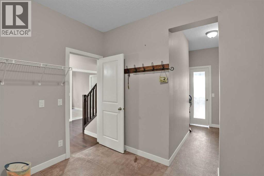 247 Pantego Way Nw, Calgary, Alberta  T3K 0C2 - Photo 9 - A2354034
