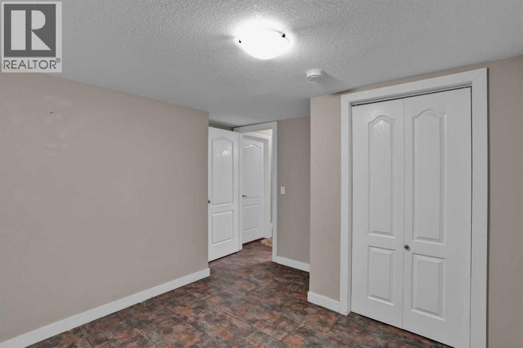 247 Pantego Way Nw, Calgary, Alberta  T3K 0C2 - Photo 45 - A2354034