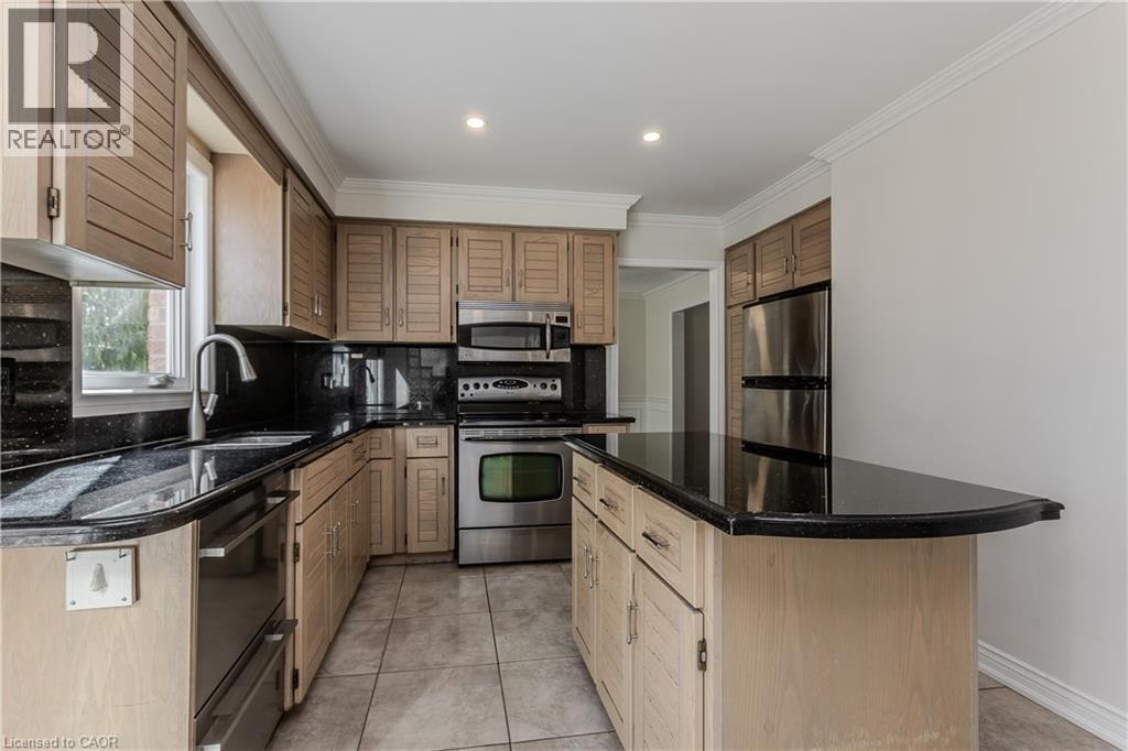 1327 Hazelton Boulevard, Burlington, Ontario  L7P 4V1 - Photo 11 - 40874767