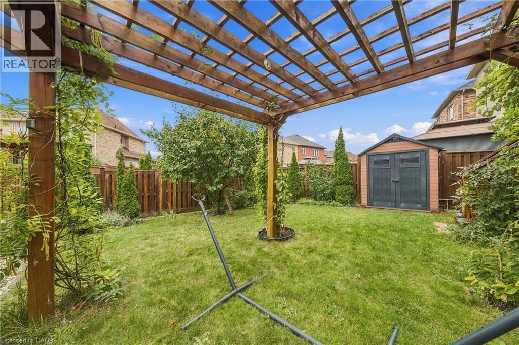 27 Hazelton Avenue, Hamilton, Ontario  L9B 0E7 - Photo 41 - 40874638