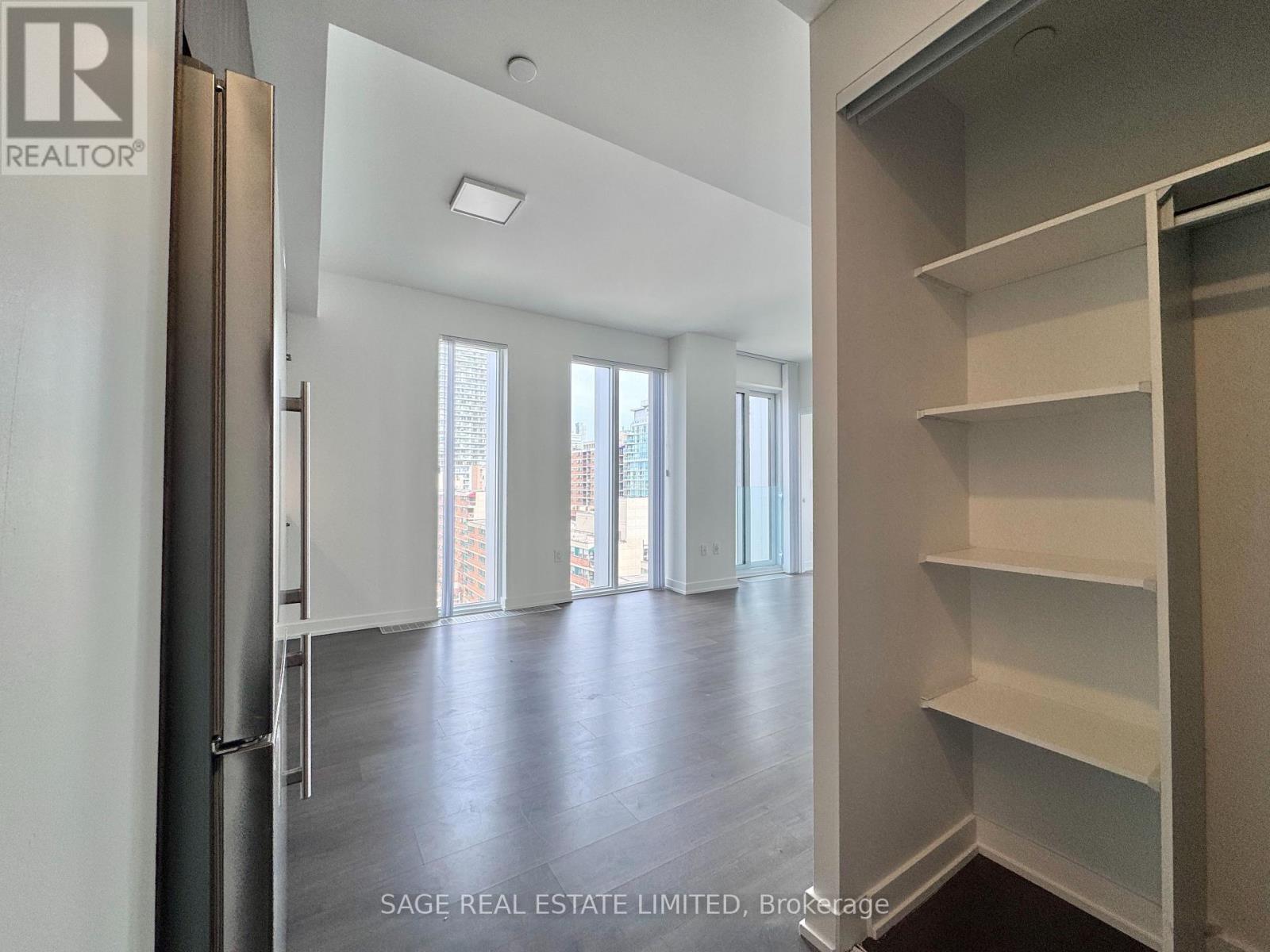 1105 - 50 Mccaul Street, Toronto (Kensington-Chinatown), Ontario  M5T 0B6 - Photo 2 - C14126768