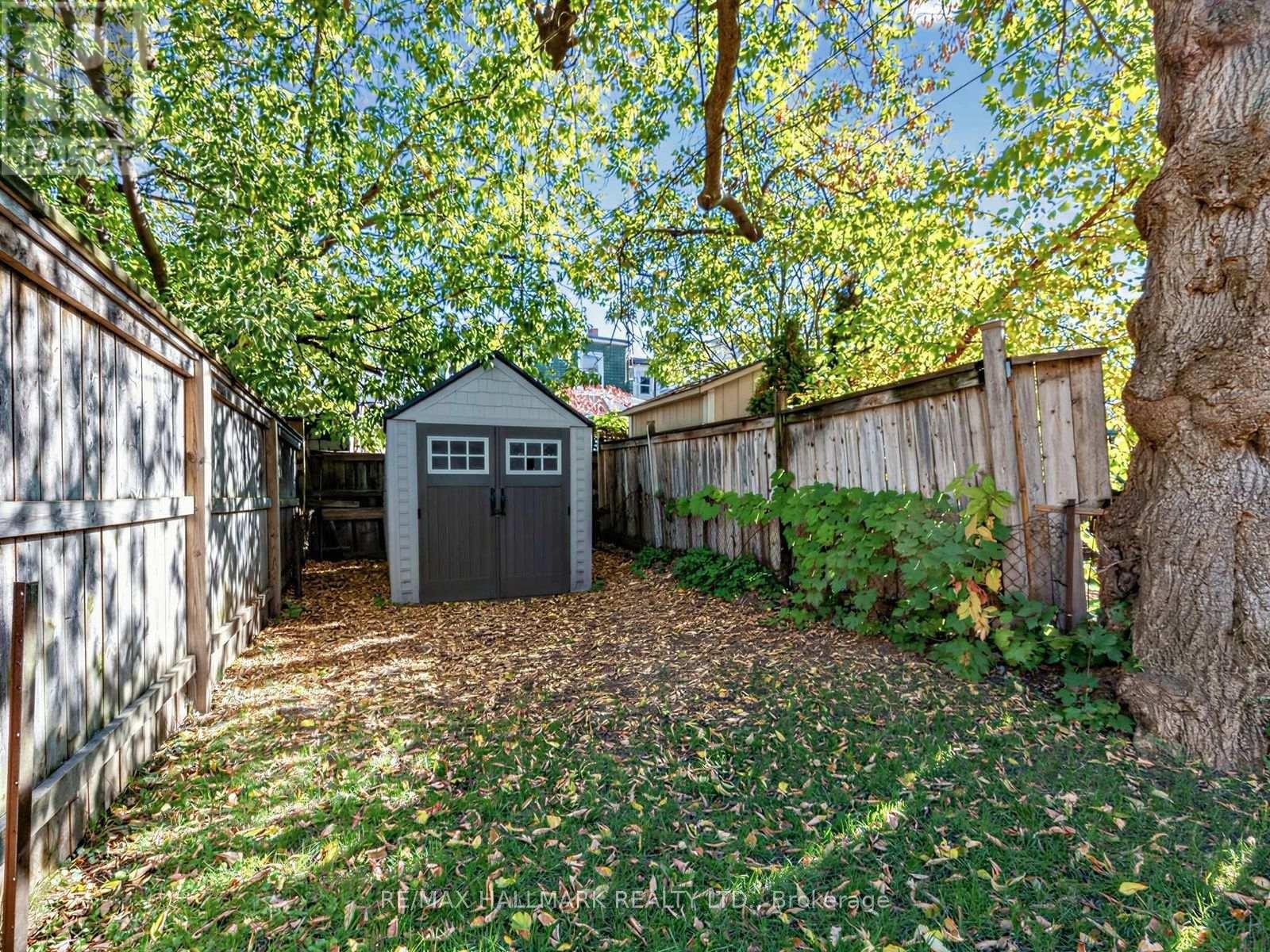 67 Amroth Avenue, Toronto (East End-Danforth), Ontario  M4C 4H3 - Photo 23 - E14126752