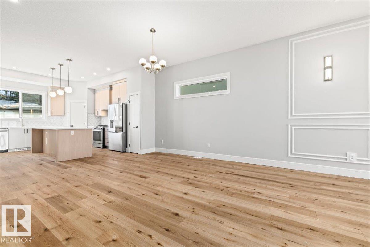 9129 143 ST NW
