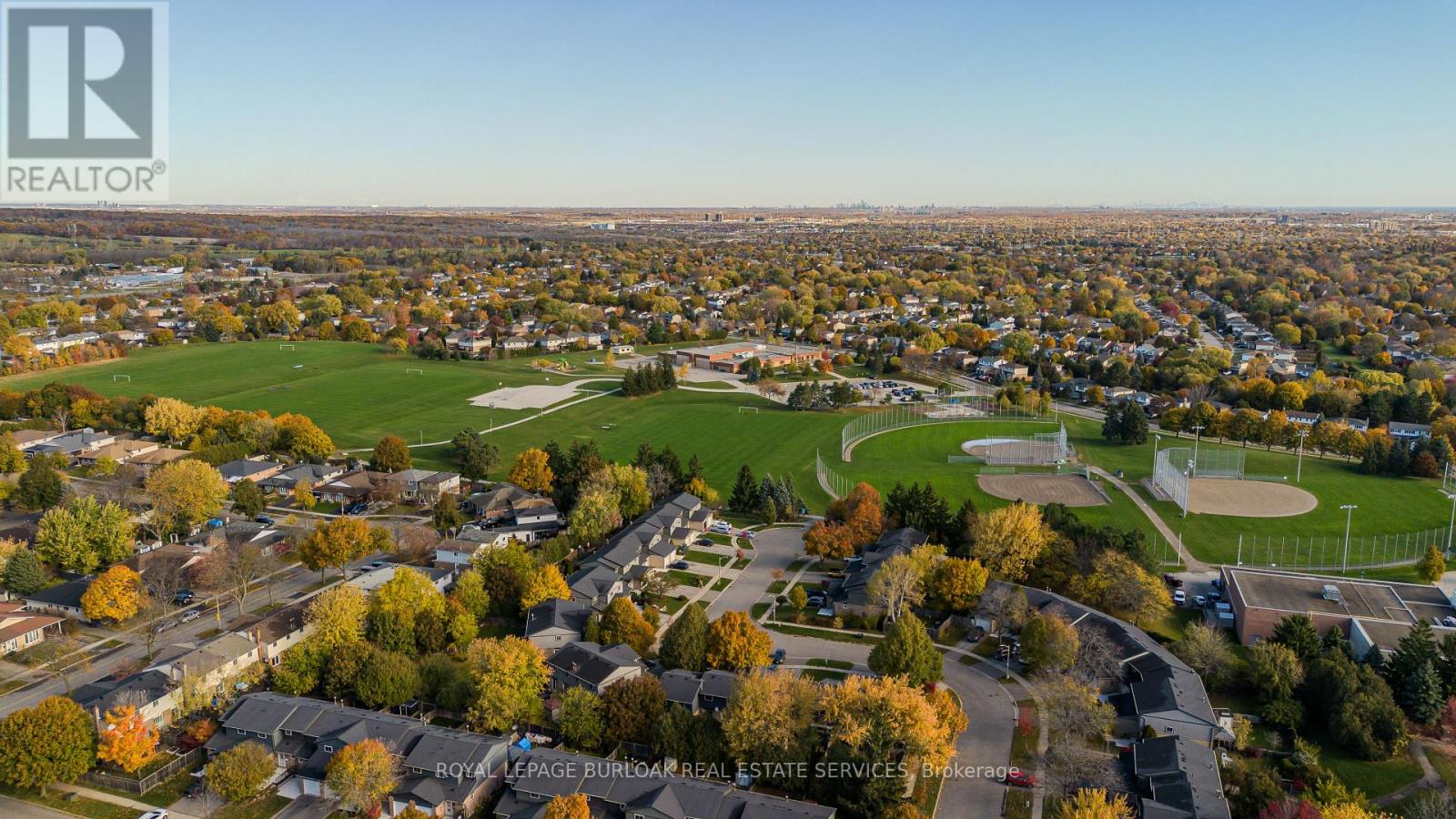 1327 Hazelton Boulevard, Burlington, Ontario  L7P 4V1 - Photo 43 - W14126780